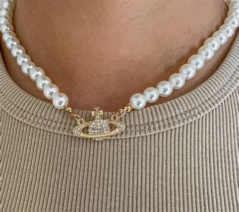 vivienne westwood pearl necklace dupe